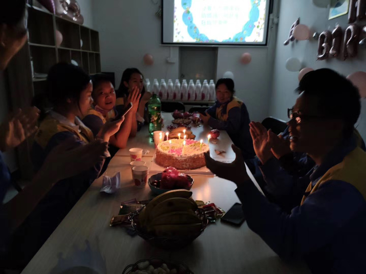 3、4月份員工慶生會(huì)